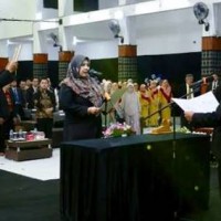 Prosesi pelantikan Rektor Uniku.